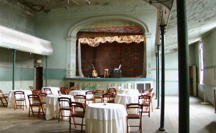 Howell Opera House - Recent Photos From The Web (newer photo)